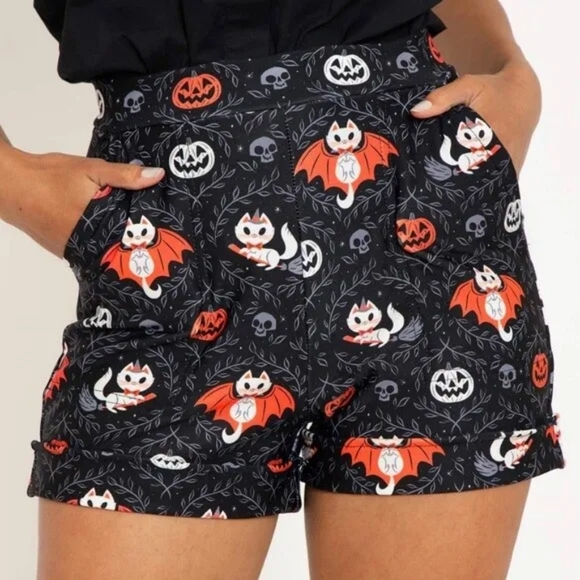 Blackmilk Pants - Blackmilk Feline Spooky Cuffed Shorts